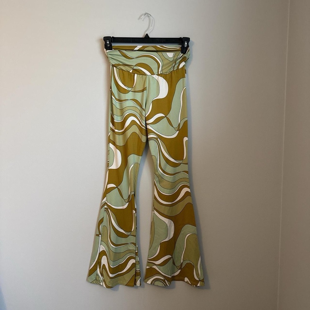EARTHBOUND Green and Gold Wide Leg Pants